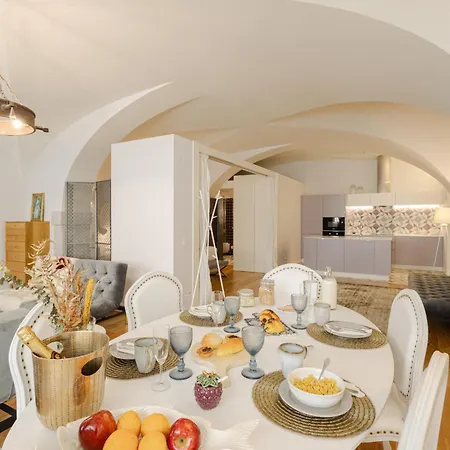 アルマリア ダ コルテ シアード *